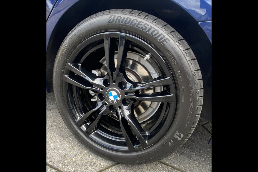 BMW 3 Serie Touring 320i Executive M-sport/ 18"/ HUD/ VCP/ Premium Audio/ Trekhaak