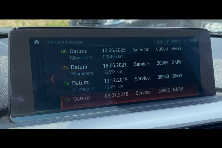 BMW 3 Serie Touring 320i Executive M-sport/ 18"/ HUD/ VCP/ Premium Audio/ Trekhaak