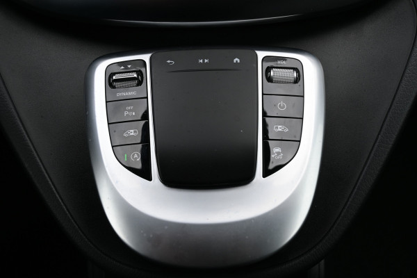 Mercedes-Benz V-Klasse 300d 4-MATIC AMG DC Avantgarde Panorama dak, Distronic, 360 Camera, Standkachel, Burmester