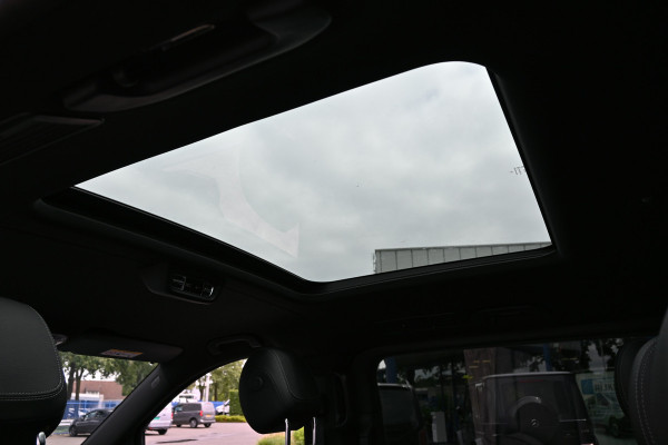 Mercedes-Benz V-Klasse 300d 4-MATIC AMG DC Avantgarde Panorama dak, Distronic, 360 Camera, Standkachel, Burmester