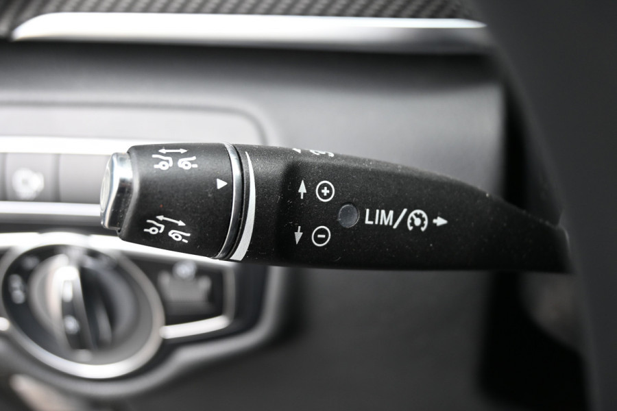 Mercedes-Benz V-Klasse 300d 4-MATIC AMG DC Avantgarde Panorama dak, Distronic, 360 Camera, Standkachel, Burmester