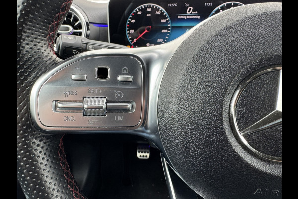 Mercedes-Benz A-Klasse 200 AMG Sfeer Camera Clima Navi Stoelverwarming 19"Multispoke velgen Sportonderstel