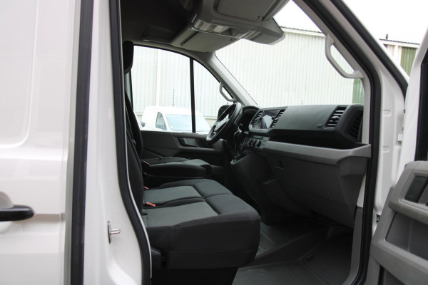 Volkswagen Crafter 30 2.0 TDI L3H3 Highline Automaat / Trekhaak / Camera / App connect