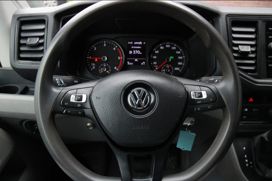 Volkswagen Crafter 30 2.0 TDI L3H3 Highline Automaat / Trekhaak / Camera / App connect