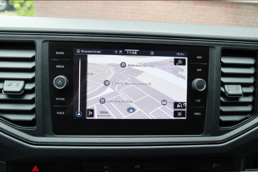 Volkswagen Crafter 30 2.0 TDI L3H3 Highline Automaat / Trekhaak / Camera / App connect