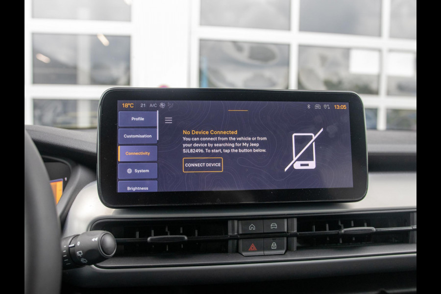 Jeep Avenger 1.2 e-Hybrid Summit | Infotainment&Convenience Pack