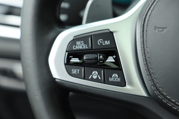 BMW X6 xDrive40i High Executive | 340PK | Head-up | Carbon | Bowers&Wilkins | Adapt. onderstel | Massage | Keyless-go | Pano | Trekhaak