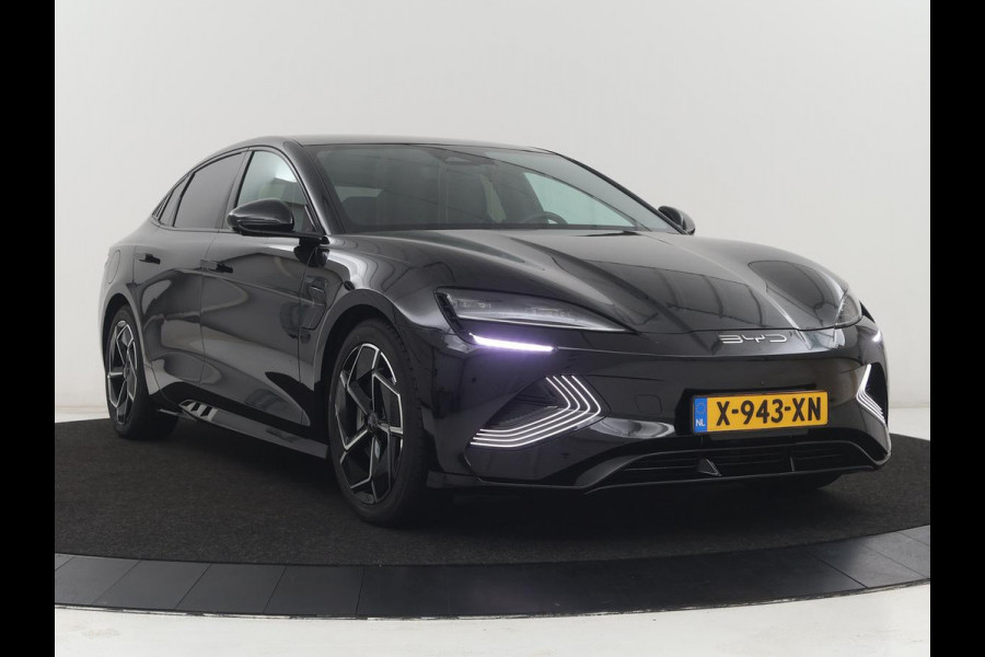 BYD Seal Design RWD 82.5 kW | SOH 95,9% | Panoramadak | Stoelventilatie | 360 Camera | Leder | Dynaudio | Adaptive cruise | Sfeerverlichting | Elektrische stoelen | Carplay | Full LED | Origineel NL