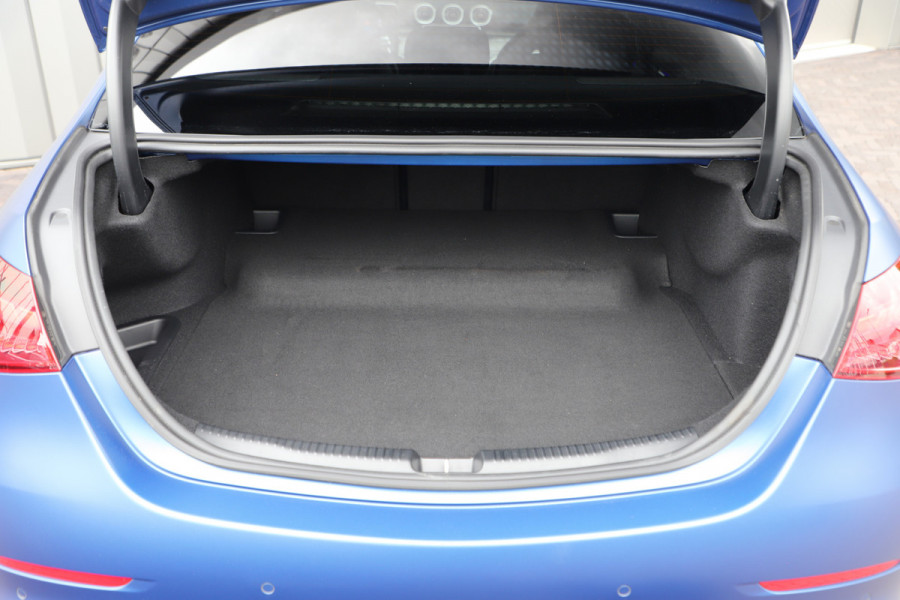 Mercedes-Benz C-Klasse AMG 63 S E Performance | 680PK | Head-up | Schaalstoelen | Carbon | Burmester | Sfeerverlichting | Track-pace | Stoelkoeling | 2
