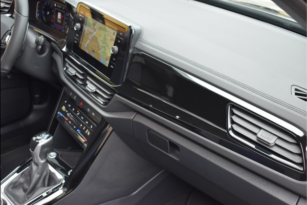 Volkswagen T-Roc 2.0 TSI 4Motion R Facelift Pano Navi Camera Keyless Beats 19 Inch