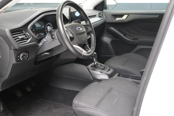 Ford FOCUS Wagon 1.0 EcoBoost 125pk Hybrid Active Business | Trekhaak | Carplay | B&O Sound | Camera | Zwart dak