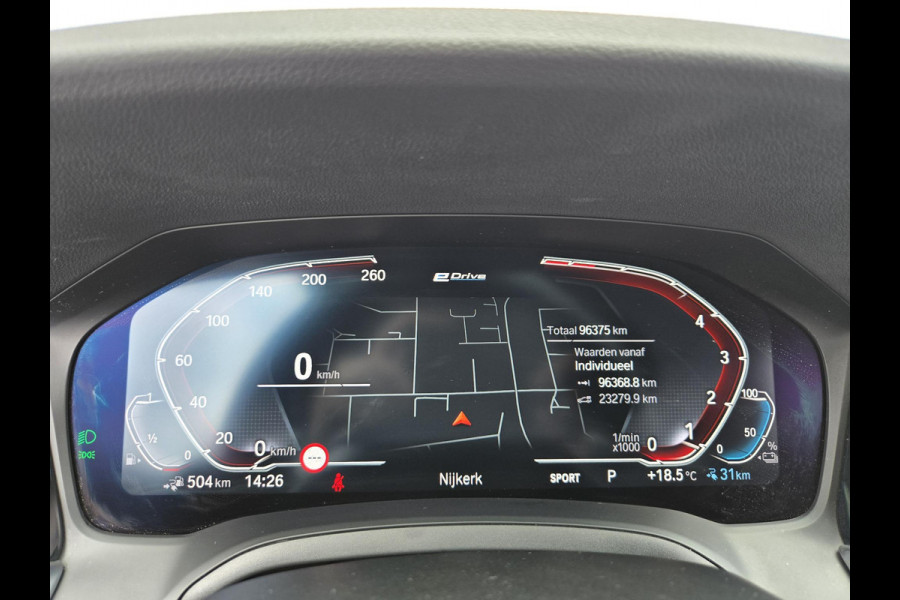 BMW 3 Serie Touring 320e Business Edition Plus NL-AUTO | LEDER | M-PAKKET| SOH 98%|