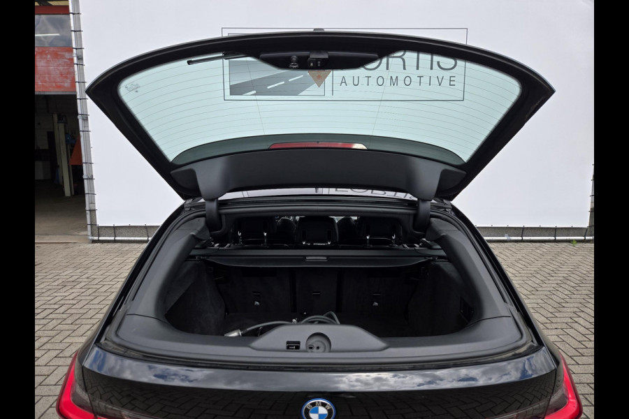 BMW 3 Serie Touring 320e Business Edition Plus NL-AUTO | LEDER | M-PAKKET| SOH 98%|
