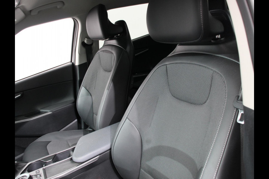 Kia Ev6 Light Edition Automaat 58 kWh Navigatie Apple Carplay Android Auto Camera Parkeersensoren achter Cruise Control Climate Control Lichtmetalen Velgen