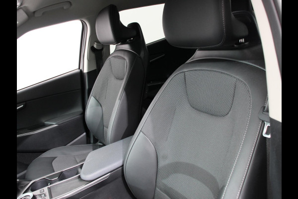 Kia Ev6 Light Edition Automaat 58 kWh Navigatie Apple Carplay Android Auto Camera Parkeersensoren achter Cruise Control Climate Control Lichtmetalen Velgen