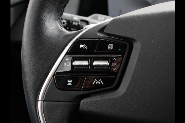Kia Ev6 Light Edition Automaat 58 kWh Navigatie Apple Carplay Android Auto Camera Parkeersensoren achter Cruise Control Climate Control Lichtmetalen Velgen