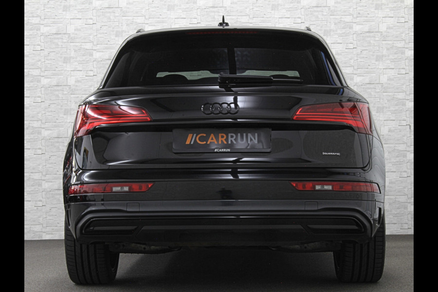 Audi Q5 50 TFSI e 300PK | Luchtvering | B&O Sound | Leder | Carbon | Sportstoelen | Carplay | 11-2022 | Zwarte Hemel | Standkachel | Stoelverwarming | 3-Zone Clima | Black-Optic | Zonwering | Virtual Cockpit | LED | Autom. Achterklep | Bovag Garantie |