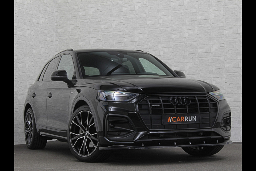 Audi Q5 50 TFSI e 300PK | Luchtvering | B&O Sound | Leder | Carbon | Sportstoelen | Carplay | 11-2022 | Zwarte Hemel | Standkachel | Stoelverwarming | 3-Zone Clima | Black-Optic | Zonwering | Virtual Cockpit | LED | Autom. Achterklep | Bovag Garantie |