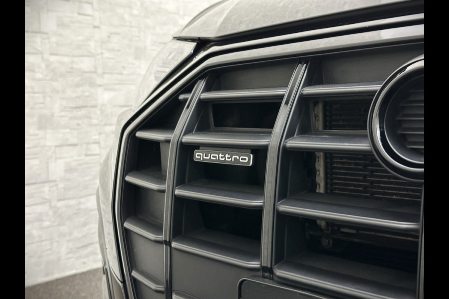 Audi Q5 50 TFSI e 300PK | Luchtvering | B&O Sound | Leder | Carbon | Sportstoelen | Carplay | 11-2022 | Zwarte Hemel | Standkachel | Stoelverwarming | 3-Zone Clima | Black-Optic | Zonwering | Virtual Cockpit | LED | Autom. Achterklep | Bovag Garantie |