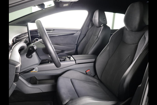 Volkswagen ID.7 Limited Edition Plus 77 kWh accu 210 kW / 286 PK V / Massage / Carplay / Trekhaak