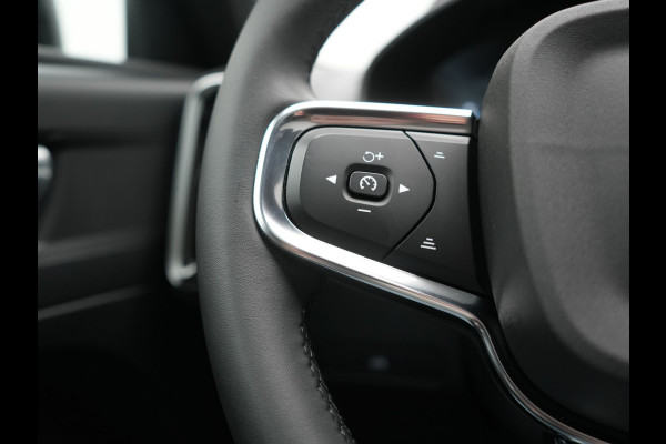 Volvo C40 Plus Recharge Pure Electric 69 kWh 231pk Dealer O.H. | Trekhaak Af Fabriek | Panodak | Adaptive Cruise | Camera | Alcantara Sportstoelen & Stuur Verwarmd | Keyless | Blis | Google Assistent | Apple Carplay | DAB |