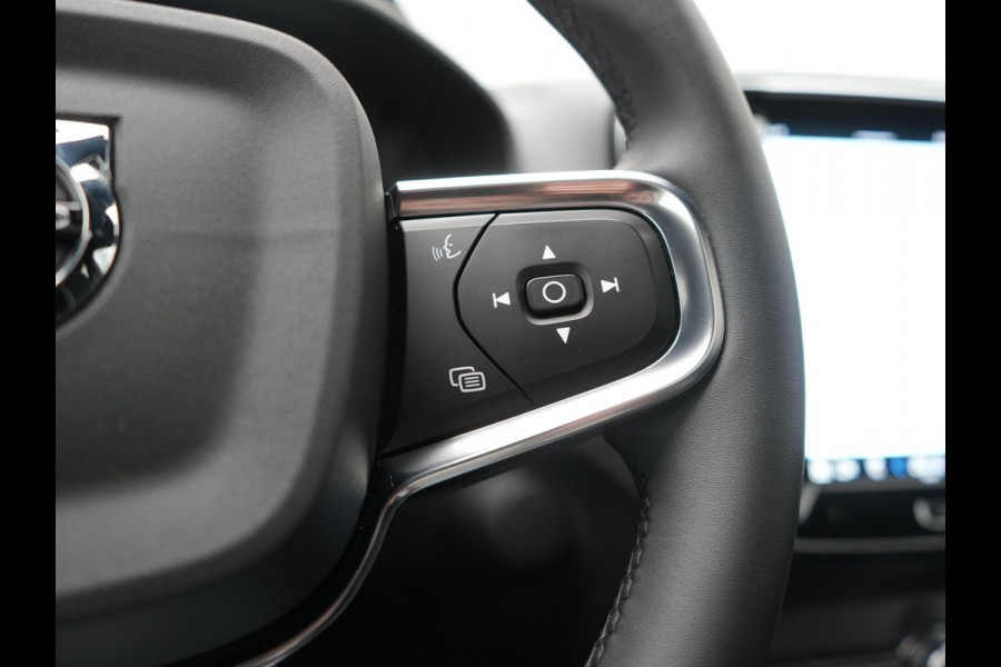 Volvo C40 Plus Recharge Pure Electric 69 kWh 231pk Dealer O.H. | Trekhaak Af Fabriek | Panodak | Adaptive Cruise | Camera | Alcantara Sportstoelen & Stuur Verwarmd | Keyless | Blis | Google Assistent | Apple Carplay | DAB |