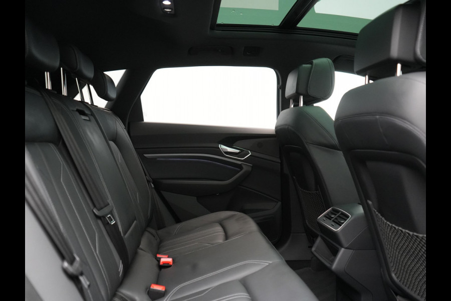 Audi Q8 e-tron 55 Quattro S Edition 114 kWh 408pk Dealer O.H. | Panodak | Luchtvering | Adaptive Cruise | Head Up | Bang & Olufsen | 360 Camera | Lederen Sportstoelen Verwarmd | Matrix LED | Keyless | Apple Carplay | Navigatie | DAB |