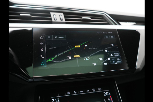 Audi Q8 e-tron 55 Quattro S Edition 114 kWh 408pk Dealer O.H. | Panodak | Luchtvering | Adaptive Cruise | Head Up | Bang & Olufsen | 360 Camera | Lederen Sportstoelen Verwarmd | Matrix LED | Keyless | Apple Carplay | Navigatie | DAB |