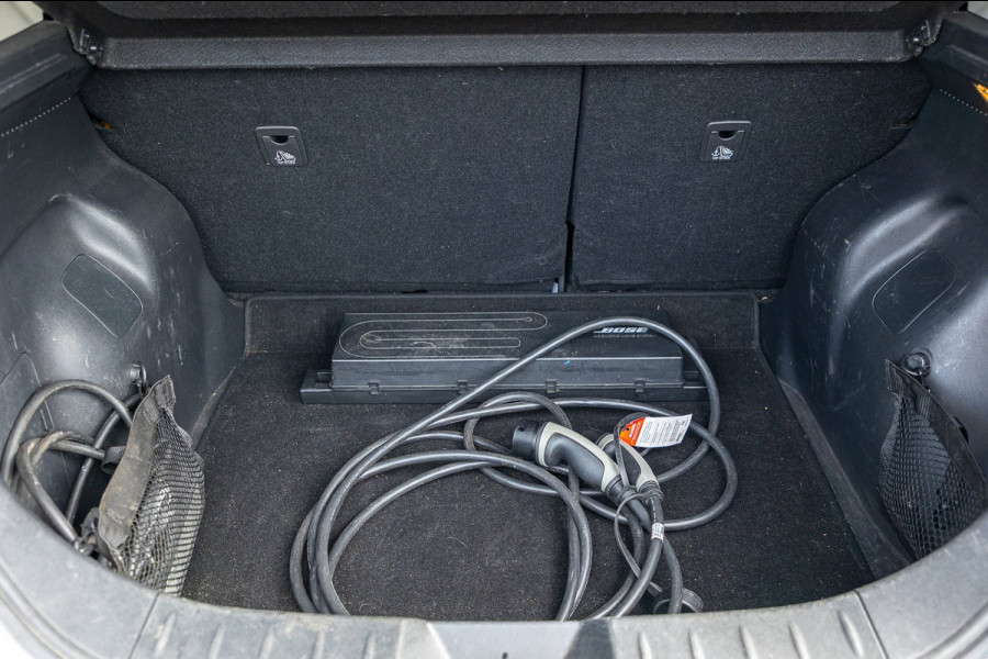 Nissan Leaf Tekna 40 kWh Soh 85% I Camera I Bose I Adaptive Cruise I Stoel & stuurverwarming I Android I Apple I Parkeersensoren