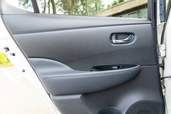 Nissan Leaf Tekna 40 kWh Soh 85% I Camera I Bose I Adaptive Cruise I Stoel & stuurverwarming I Android I Apple I Parkeersensoren