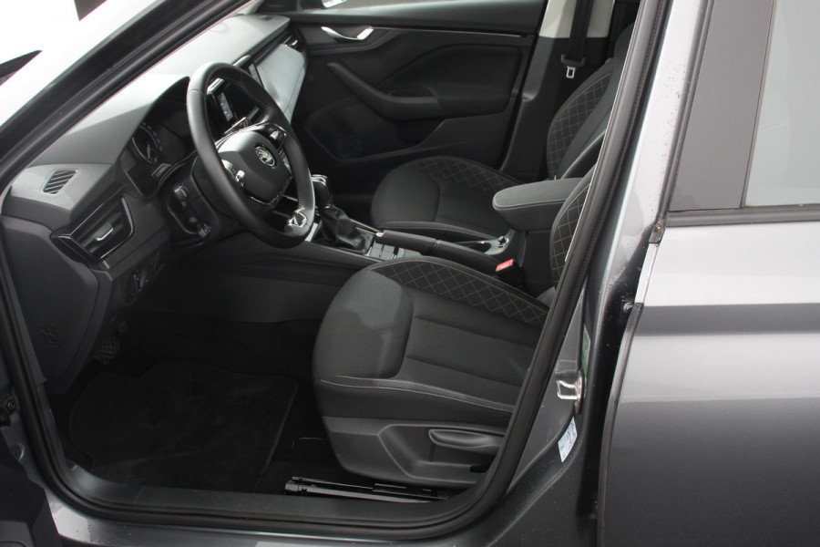Škoda Kamiq 1.0 TSI DSG Ambition Adaptive Cruise Control Trekhaak DAB Stoelverwarming Apple Carplay/Android Auto Lichtmetalen Velgen