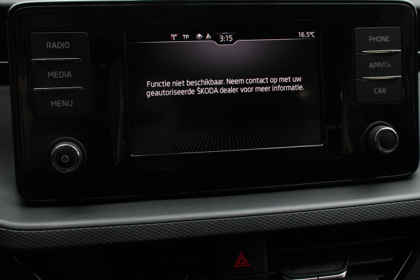 Škoda Kamiq 1.0 TSI DSG Ambition Adaptive Cruise Control Trekhaak DAB Stoelverwarming Apple Carplay/Android Auto Lichtmetalen Velgen