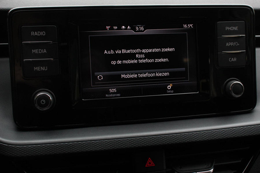 Škoda Kamiq 1.0 TSI DSG Ambition Adaptive Cruise Control Trekhaak DAB Stoelverwarming Apple Carplay/Android Auto Lichtmetalen Velgen