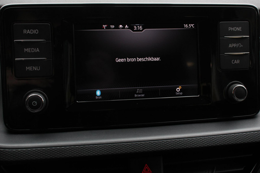 Škoda Kamiq 1.0 TSI DSG Ambition Adaptive Cruise Control Trekhaak DAB Stoelverwarming Apple Carplay/Android Auto Lichtmetalen Velgen