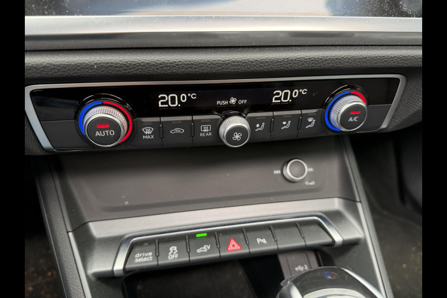 Audi Q3 Sportback 45 TFSI e S Edition 20"/B&O/Panoramadak/Leder/Matrix LED/Dodehoek/Adaptieve cruise/Sfeerverlichting/Camera/Elektrische klep