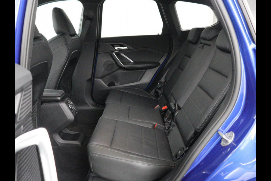 BMW X1 xDrive23i M Sport | Head-Up | Adaptive Cruise | Trekhaak | Leder | 360 camera | Stoelverwarming | Keyless | Adaptief LED | Carplay | Sportstoelen | Live Cockpit Professional | 204pk