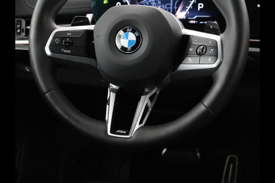 BMW X1 xDrive23i M Sport | Head-Up | Adaptive Cruise | Trekhaak | Leder | 360 camera | Stoelverwarming | Keyless | Adaptief LED | Carplay | Sportstoelen | Live Cockpit Professional | 204pk