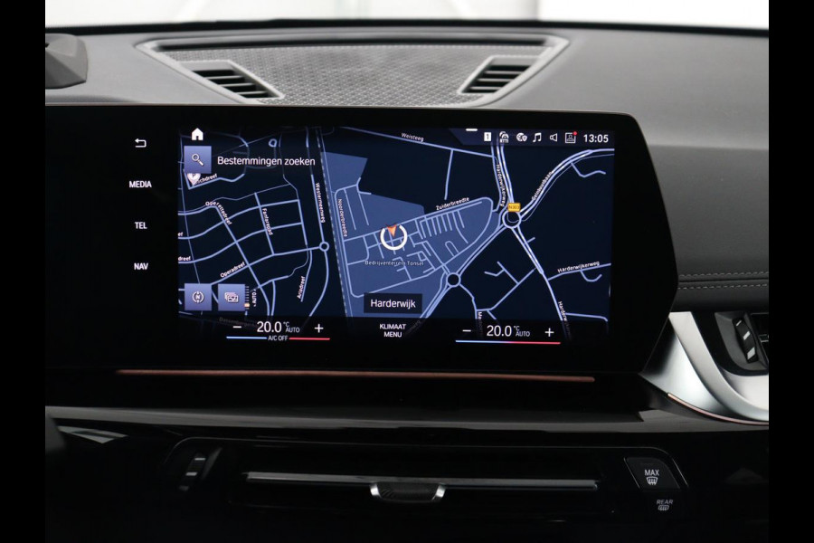 BMW X1 xDrive23i M Sport | Head-Up | Adaptive Cruise | Trekhaak | Leder | 360 camera | Stoelverwarming | Keyless | Adaptief LED | Carplay | Sportstoelen | Live Cockpit Professional | 204pk