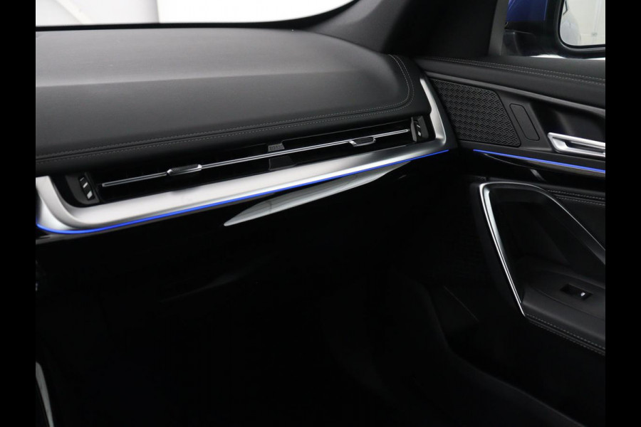 BMW X1 xDrive23i M Sport | Head-Up | Adaptive Cruise | Trekhaak | Leder | 360 camera | Stoelverwarming | Keyless | Adaptief LED | Carplay | Sportstoelen | Live Cockpit Professional | 204pk