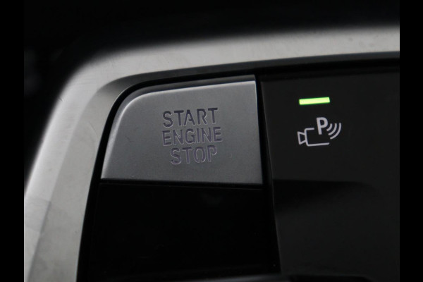 BMW X1 xDrive23i M Sport | Head-Up | Adaptive Cruise | Trekhaak | Leder | 360 camera | Stoelverwarming | Keyless | Adaptief LED | Carplay | Sportstoelen | Live Cockpit Professional | 204pk
