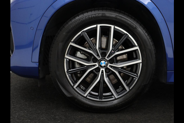 BMW X1 xDrive23i M Sport | Head-Up | Adaptive Cruise | Trekhaak | Leder | 360 camera | Stoelverwarming | Keyless | Adaptief LED | Carplay | Sportstoelen | Live Cockpit Professional | 204pk