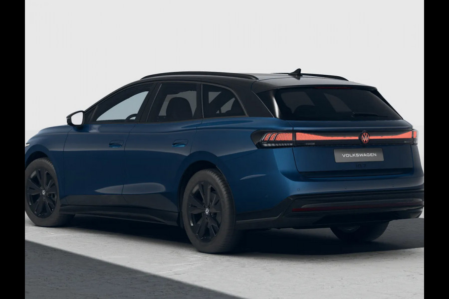 Volkswagen ID.7 Limited Edition Plus 77 kWh accu 210 kW / 286 PK V / Trekhaak / 360 graden camera / Black style
