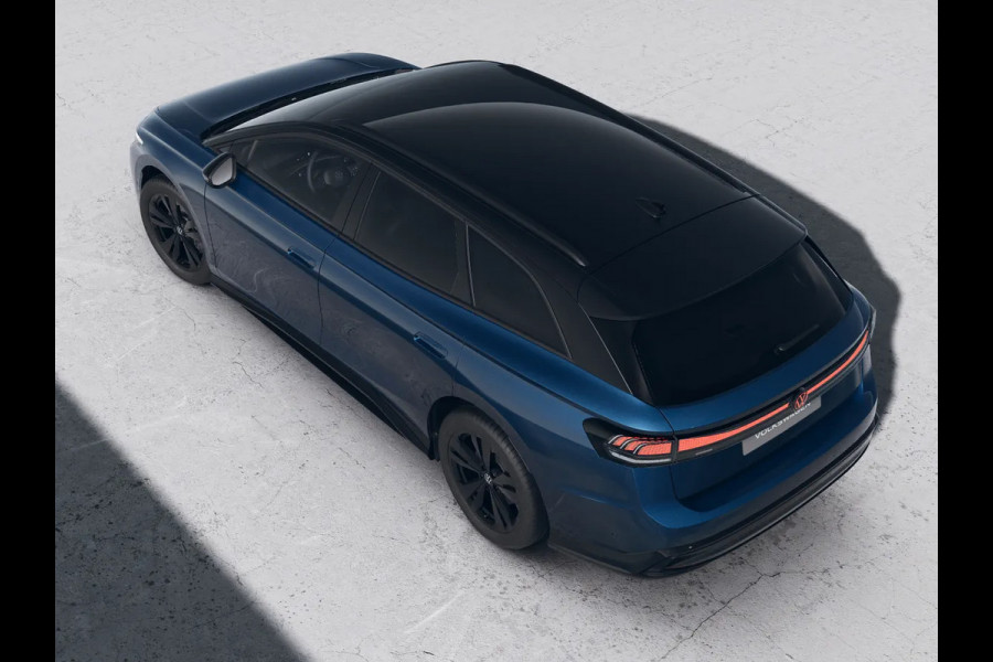 Volkswagen ID.7 Limited Edition Plus 77 kWh accu 210 kW / 286 PK V / Trekhaak / 360 graden camera / Black style