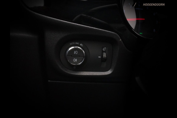 Opel Corsa 1.2 Elegance Sport (APPLE CARPLAY,STOELVERWARMING,ACHTERUITRIJCAMERA,CRUISE CONTROL,CLIMATE,LM-VELGEN,LED,TOPCONDITIE)