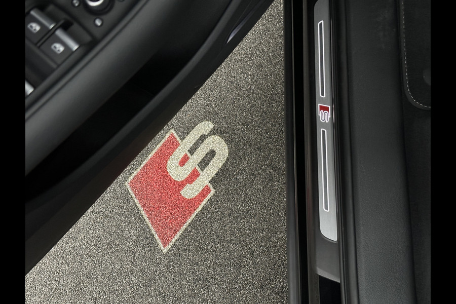 Audi Q7 60e 489pk S Competition RS-Seats | Carbon in/exterieur | B&O | Panorama | 360 Camera | Soft-Close | Head-Up | 88350,= ex btw  | ACC | Matrix-LED | Keyless-Entry |  Lane & Side assist | Stuurwielverwarming | Alarm | 22" Audi Sport | Leder op Dashboard | Rijklaarprijs en fabrieksgarantie.