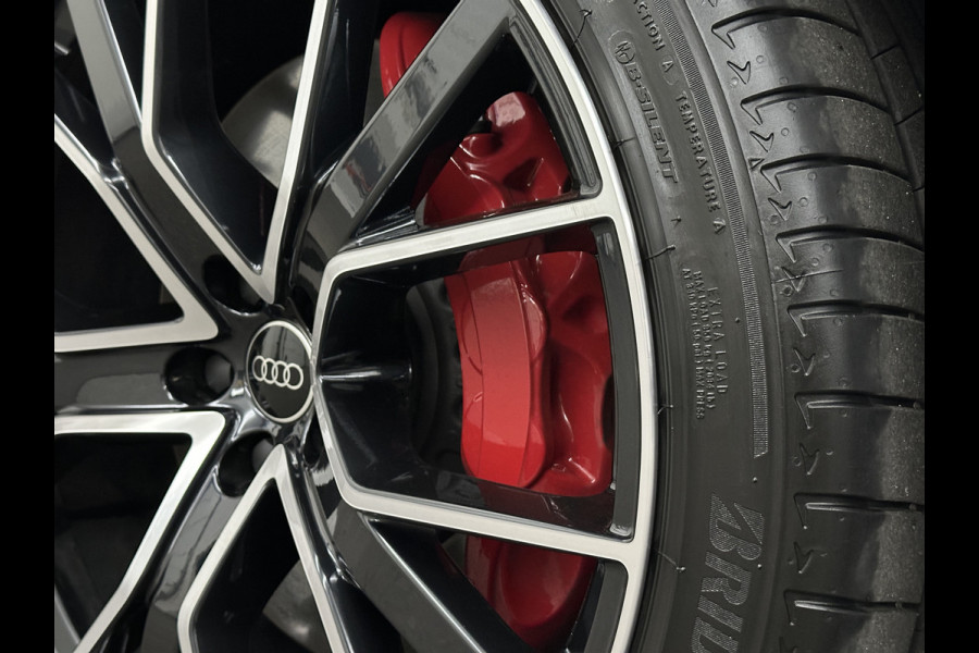 Audi Q7 60e 489pk S Competition RS-Seats | Carbon in/exterieur | B&O | Panorama | 360 Camera | Soft-Close | Head-Up | 88350,= ex btw  | ACC | Matrix-LED | Keyless-Entry |  Lane & Side assist | Stuurwielverwarming | Alarm | 22" Audi Sport | Leder op Dashboard | Rijklaarprijs en fabrieksgarantie.