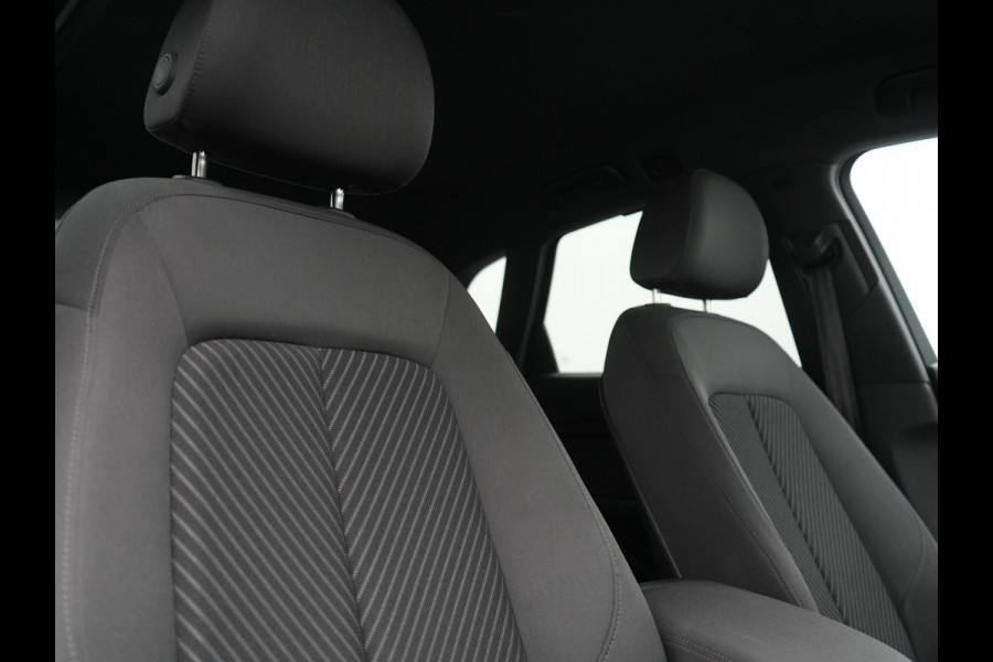 Audi Q5 50 TFSI e Pro Line PHEV 300pk Dealer O.H. | Trekhaak Af Fabriek | Head Up | 360 Camera | Voorstoelen Verwarmd | Blis | 20"L.M | Virtual Cockpit | Cruise Control | Navigatie | DAB | Plug In Hybrid |