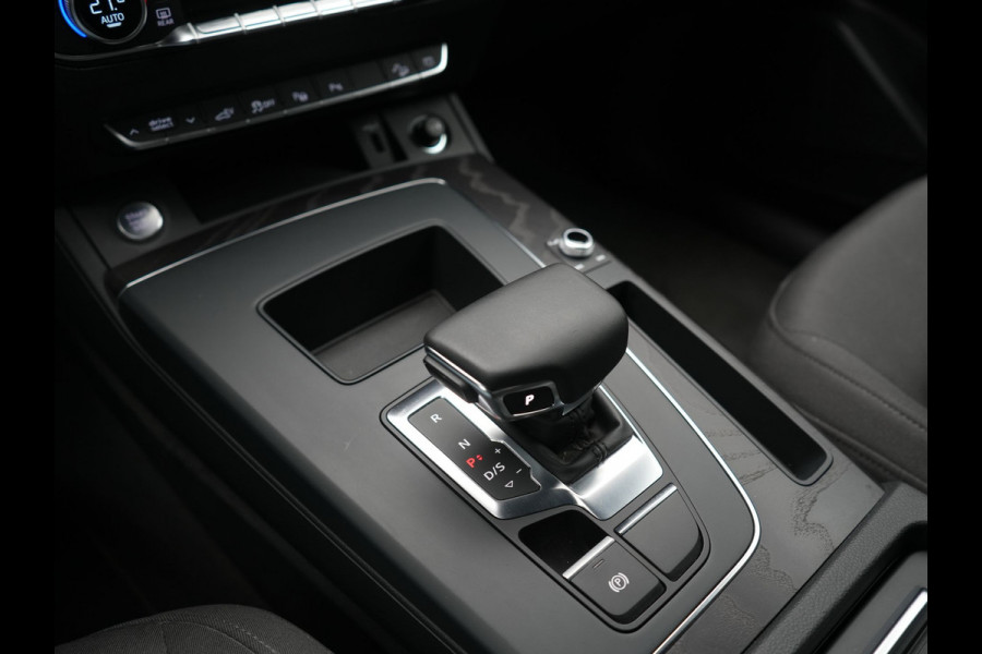 Audi Q5 50 TFSI e Pro Line PHEV 300pk Dealer O.H. | Trekhaak Af Fabriek | Head Up | 360 Camera | Voorstoelen Verwarmd | Blis | 20"L.M | Virtual Cockpit | Cruise Control | Navigatie | DAB | Plug In Hybrid |