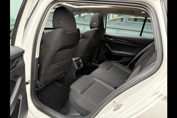 Škoda Octavia Combi 1.0 TSi Business Edition PANORAMDAK/CAMERA/ADAPT.CRUISE/PDC/WINTERPACK