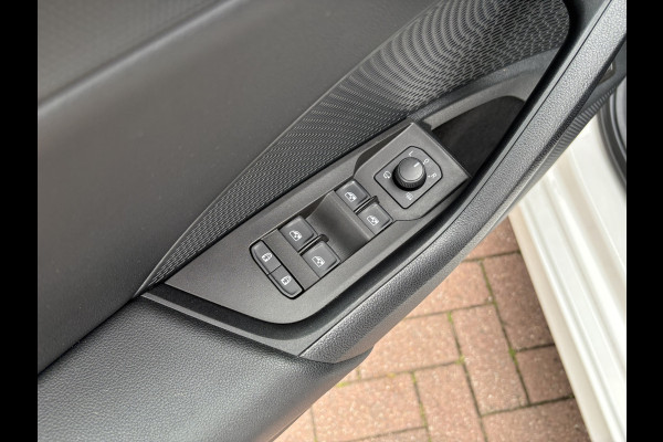 Škoda Octavia Combi 1.0 TSi Business Edition PANORAMDAK/CAMERA/ADAPT.CRUISE/PDC/WINTERPACK